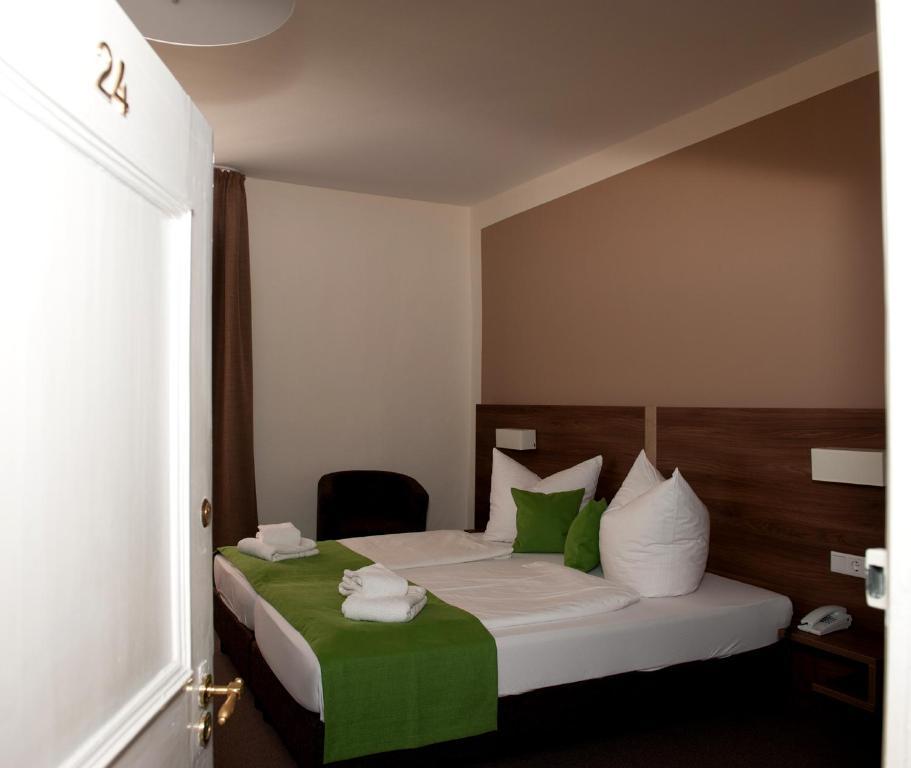 Hotel Adler Eichstätt Kamer foto