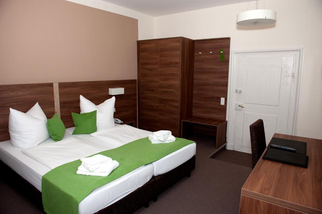 Hotel Adler Eichstätt Kamer foto