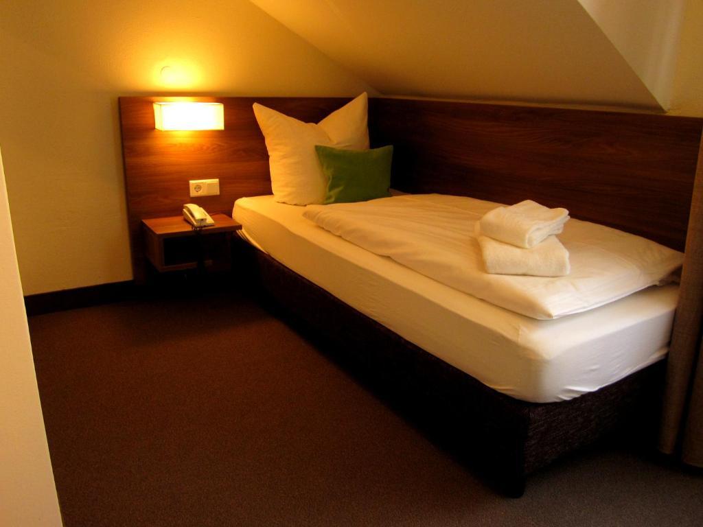 Hotel Adler Eichstätt Kamer foto