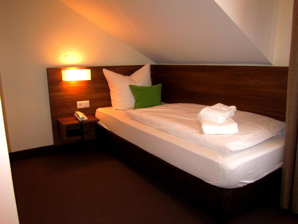 Hotel Adler Eichstätt Kamer foto