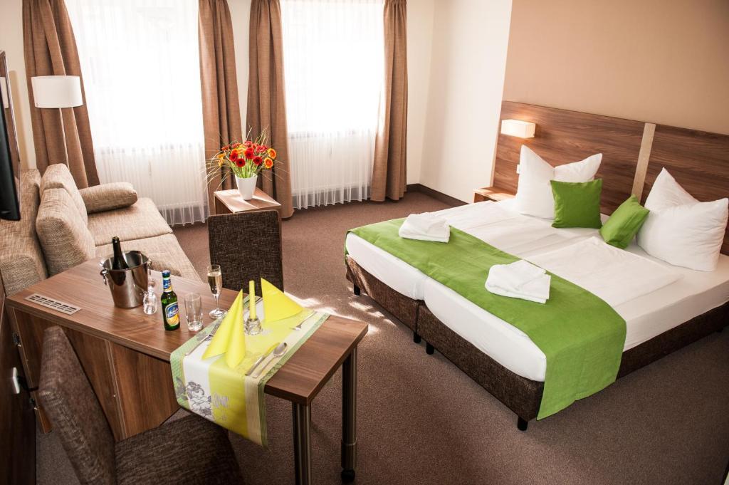 Hotel Adler Eichstätt Kamer foto